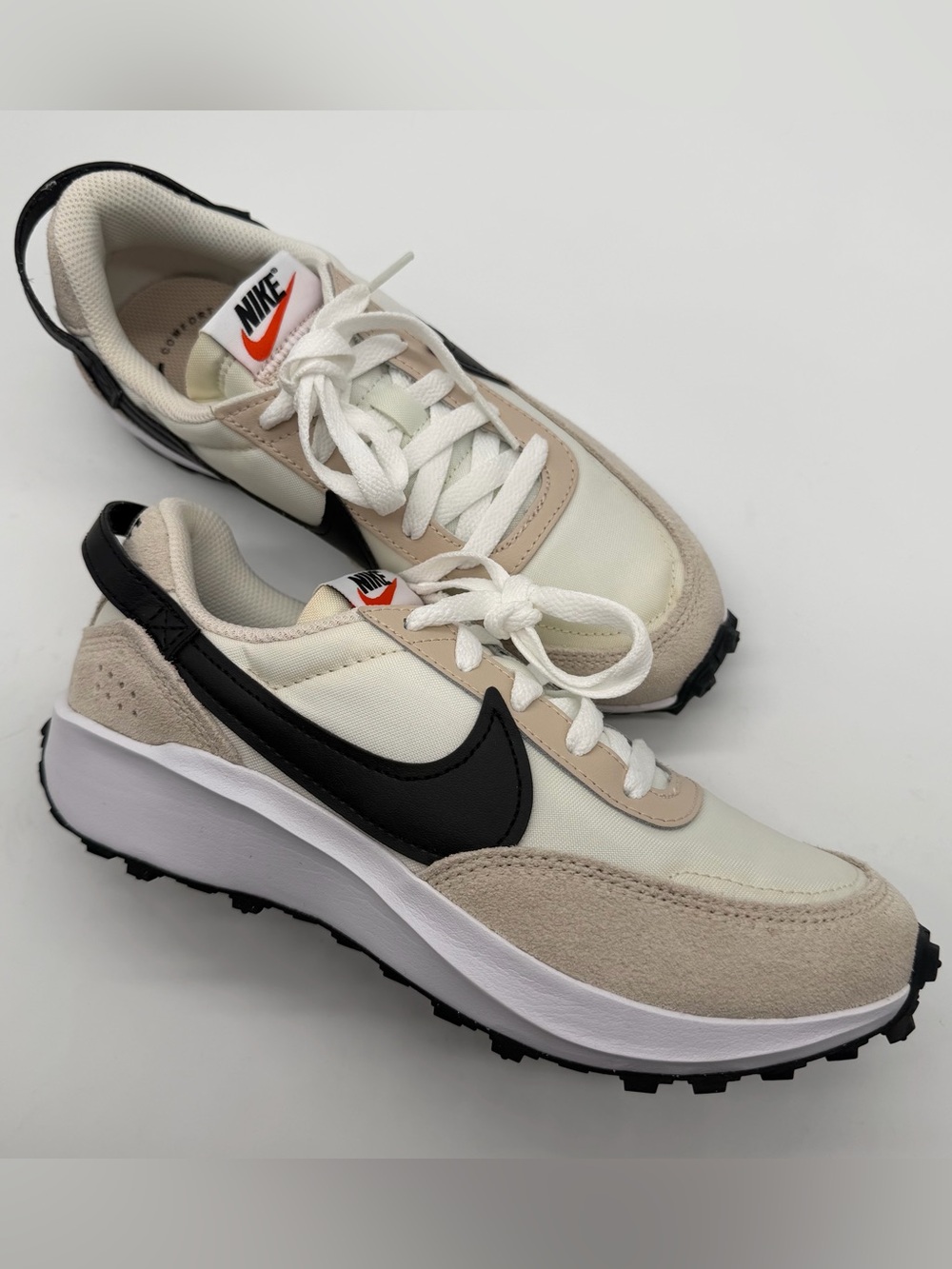 Size 6.5 Womens Nike Waffle Debut Casual Shoes. New, No Lid Box. DH9523-102